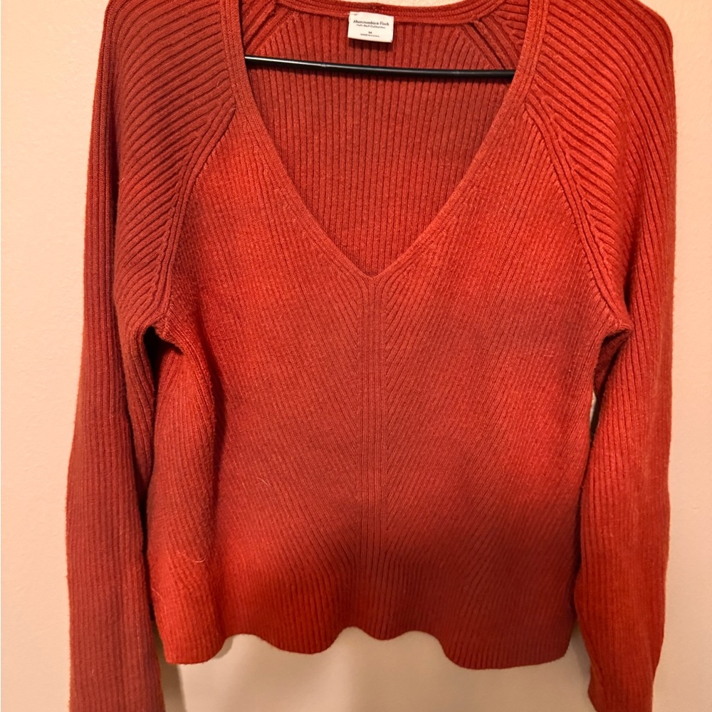 Abercrombie & Fitch V-Neck Sweater - Rust